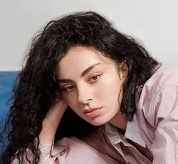 the NSFW AI character Charli XCX's avatar